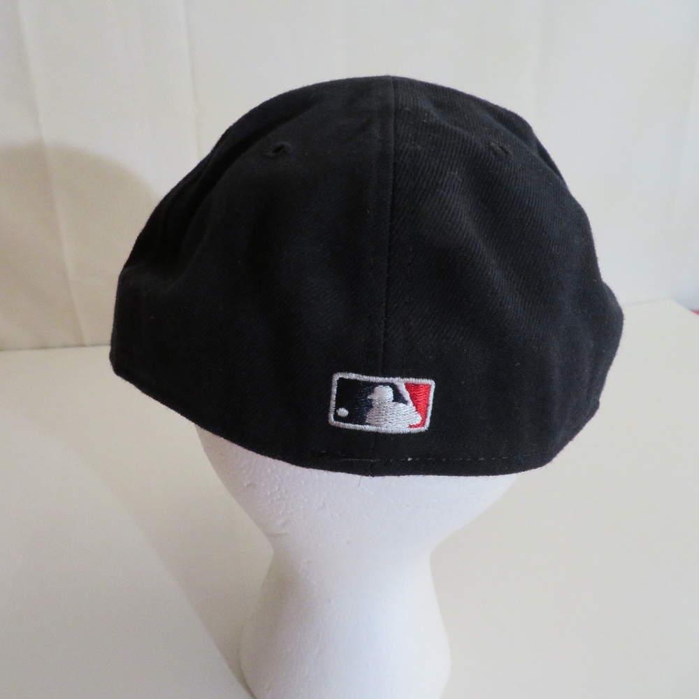 59Fifty New Era Atlanta Braves Fitted Hat - Size 7 1/4 - Picture 3 of 8